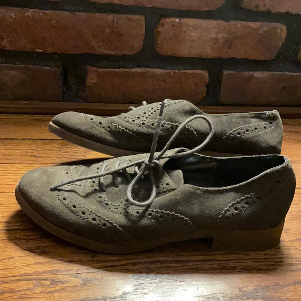 Olive Green Sole Society shoes with eyelet-esque design